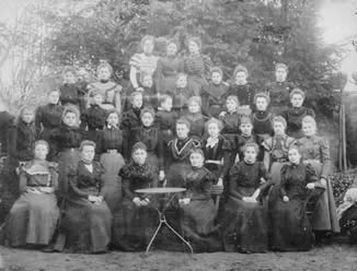 Abschlussklasse der Ellendt'schen Höheren Töchterschule 1897
